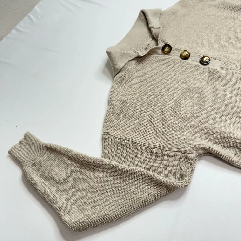 Fitted Long Sleeve Knit Dress in Beige Button neck and collar with pockets SMALL - Picture 4 of 11